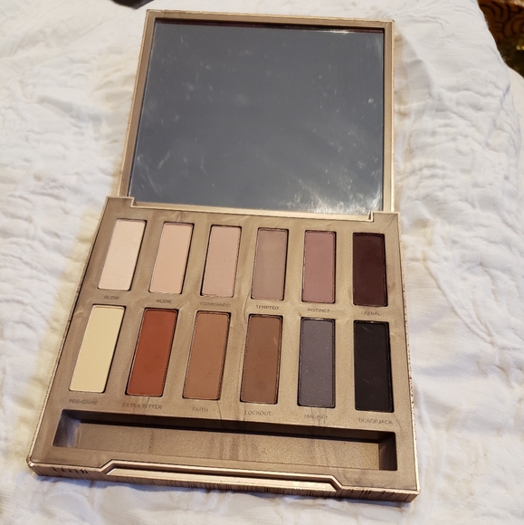 Naked ultimate basics - Picture 2 of 2